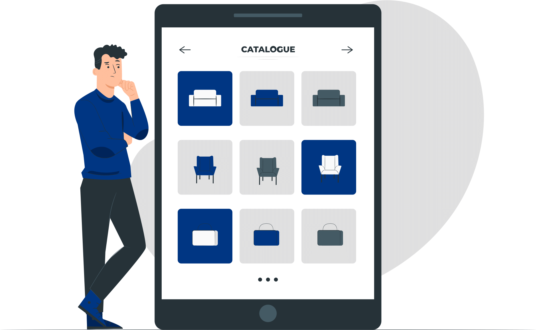 Hosting dedykowany to najlepsze rozwiązanie dla sklepów działających w e-commerce. Mężczyzna stojący przy tablecie wyświetlającym witrynę sklepu z meblami na hostingu Shopware